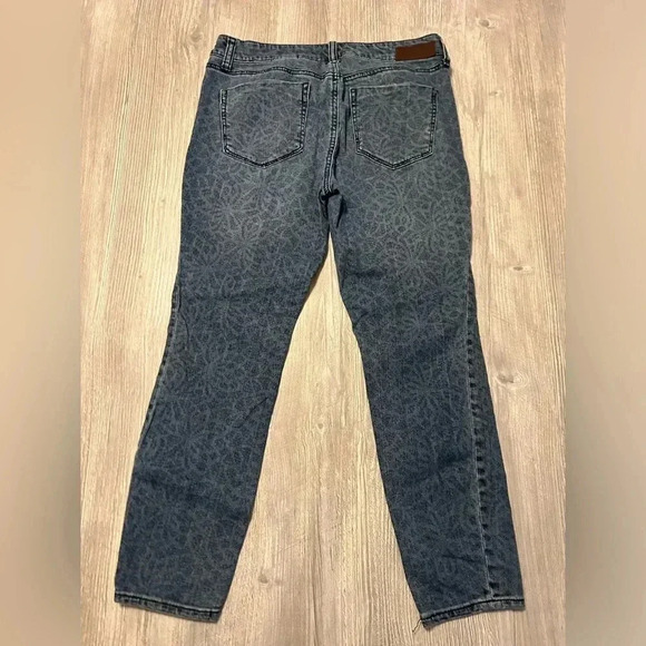 DKNY Women's Floral Pattern Straight Leg Jeggings Jeans Blue Size 06 no flaws - Picture 3 of 12